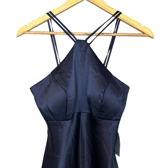 Xscape charmeuse lace up back satin gown navy blue 6 in great condition - Picture 3 of 5